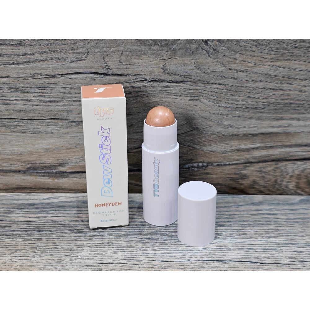 TYS BEAUTY Dew Stick Highlighter Stick Honeydew